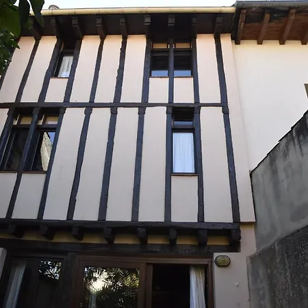 La Fernandina ريازا